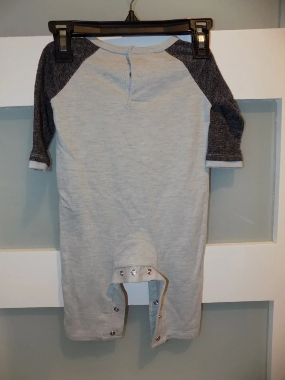 Mud Pie Santa Face Appliqué Gray Romper Size 3/6 Months